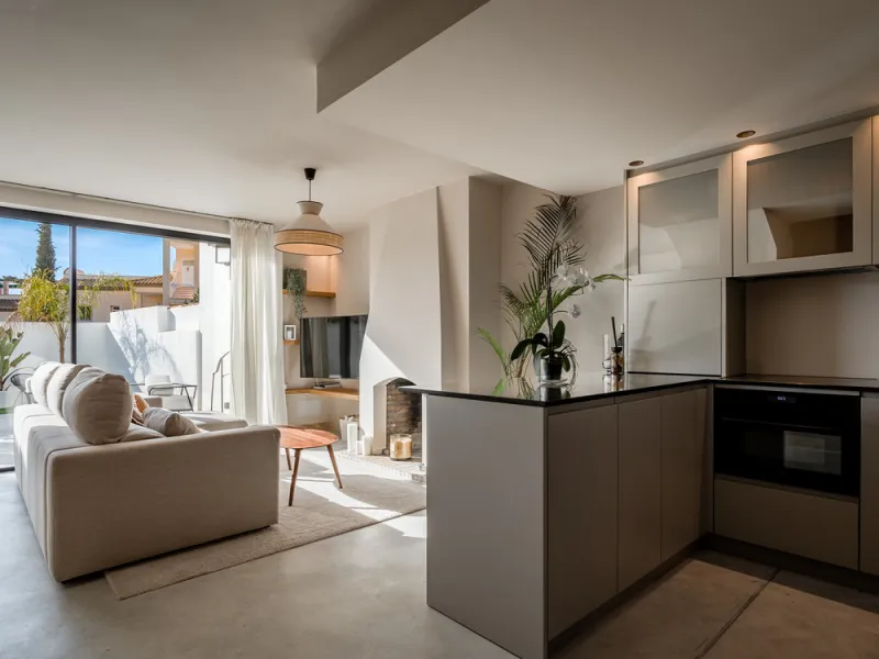 House - Townhouse в продаже в Marbella, Málaga. В доме 2 спален и 2 ванных комнат. Площадь дома 140 м²