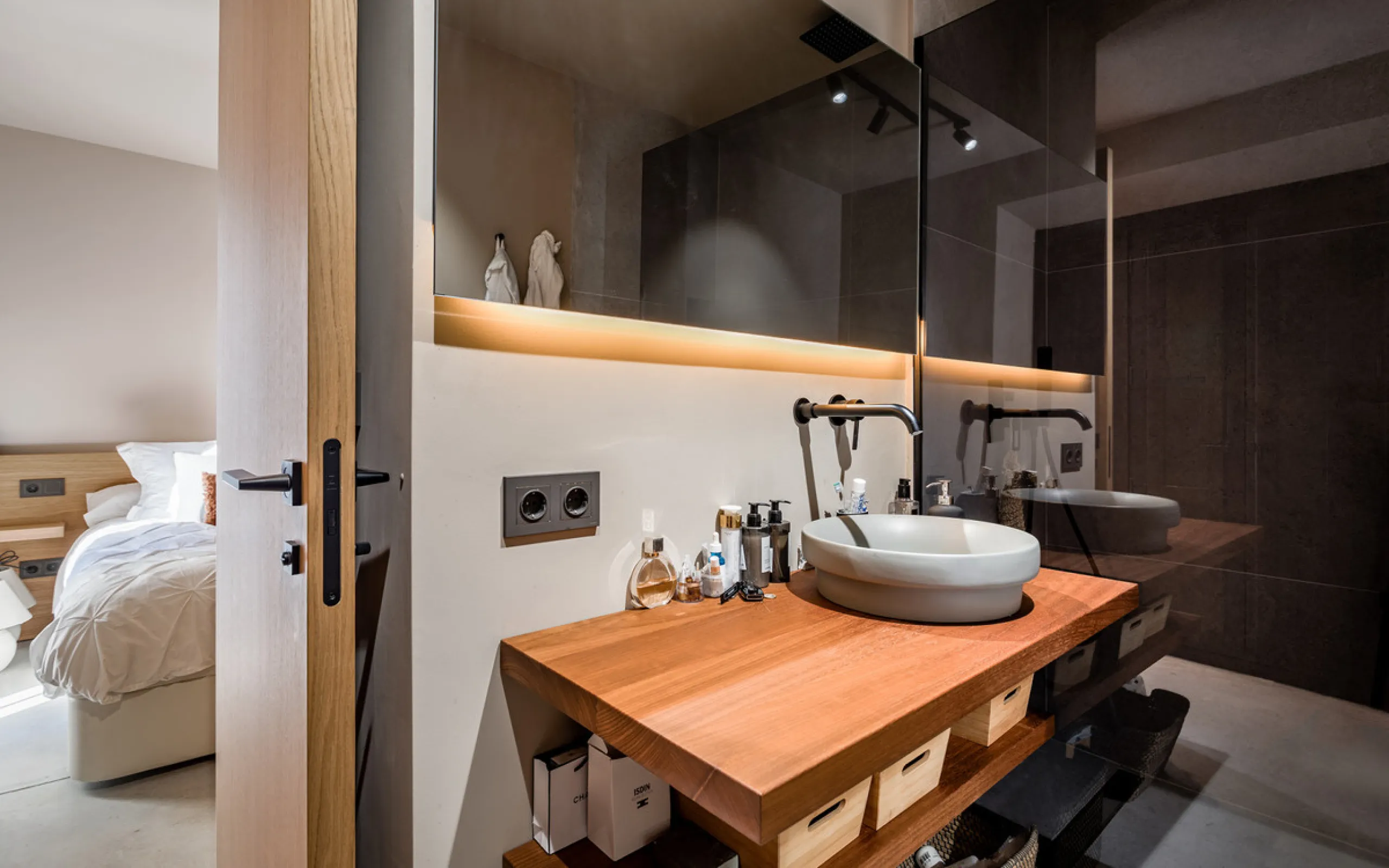 House - Townhouse в продаже в Marbella, Málaga. В доме 2 спален и 2 ванных комнат. Площадь дома 140 м²