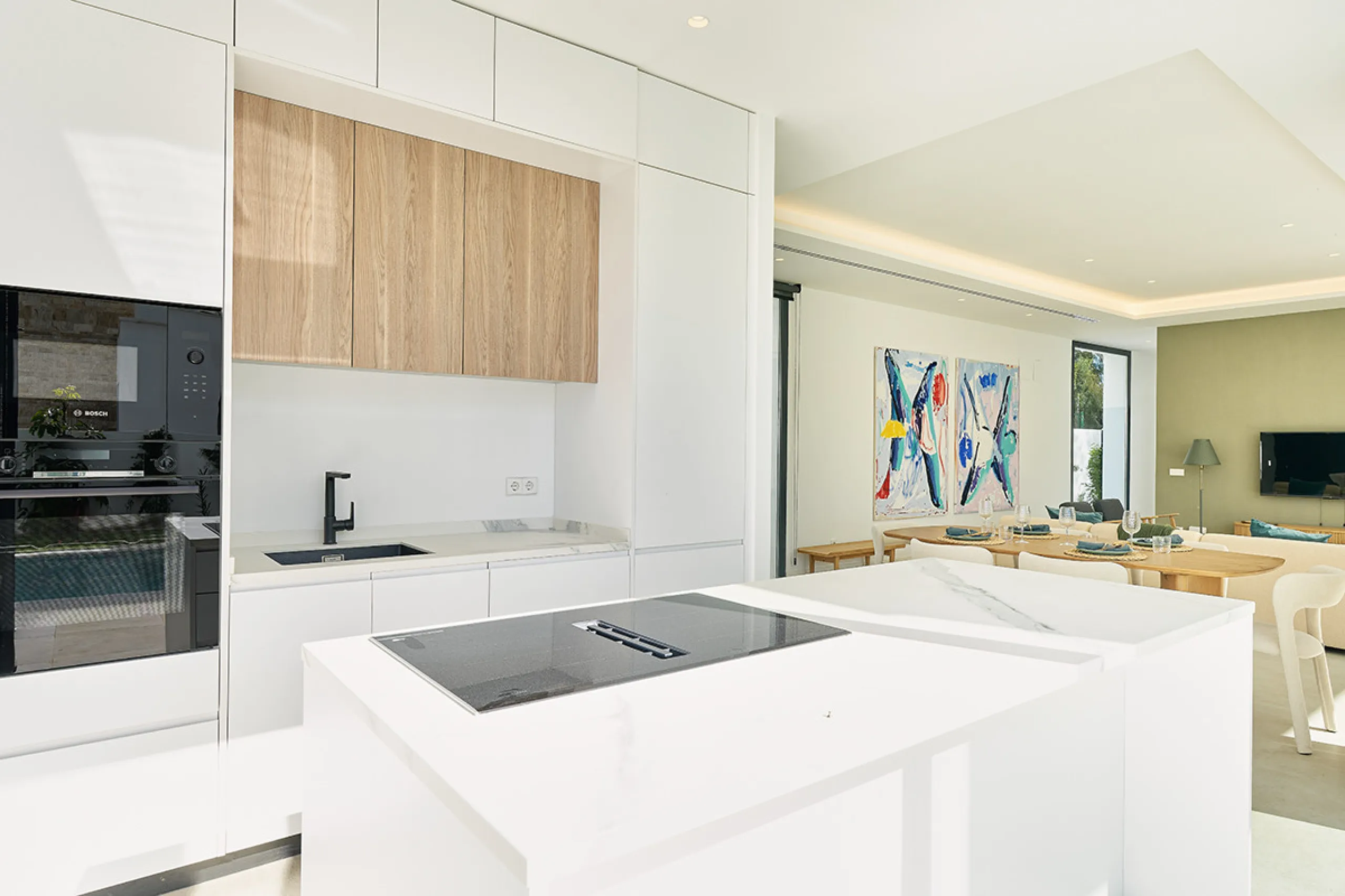 Located in the established residential area of Monte Biarritz, these two contemporary neighbouring villas offer modern Mediterranean living in a quiet yet highly connected setting between Marbella and Estepona. Designed with clean architectural lines and 