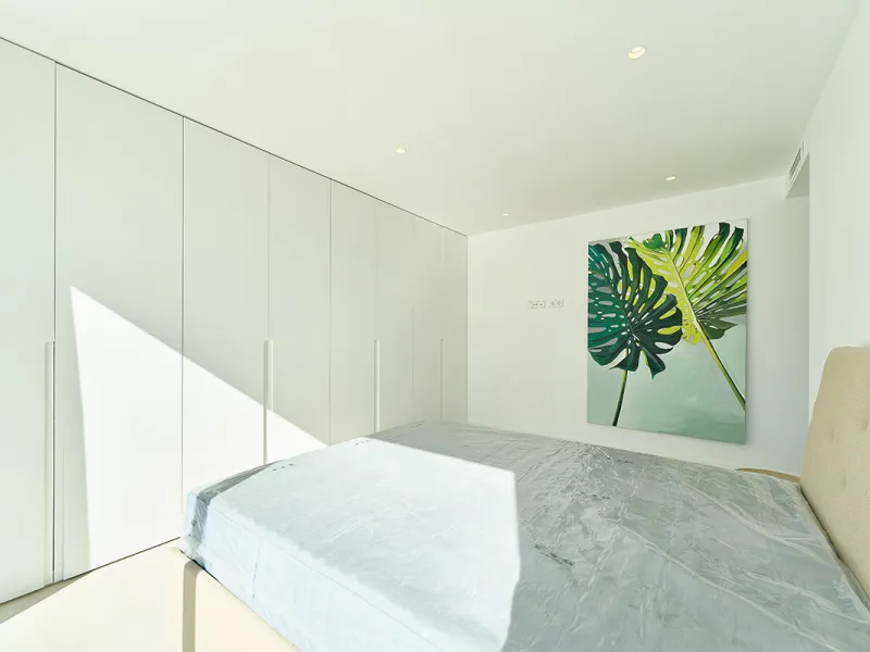 Located in the established residential area of Monte Biarritz, these two contemporary neighbouring villas offer modern Mediterranean living in a quiet yet highly connected setting between Marbella and Estepona. Designed with clean architectural lines and 