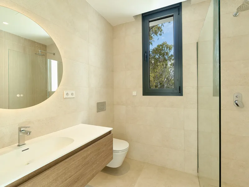 Located in the established residential area of Monte Biarritz, these two contemporary neighbouring villas offer modern Mediterranean living in a quiet yet highly connected setting between Marbella and Estepona. Designed with clean architectural lines and 