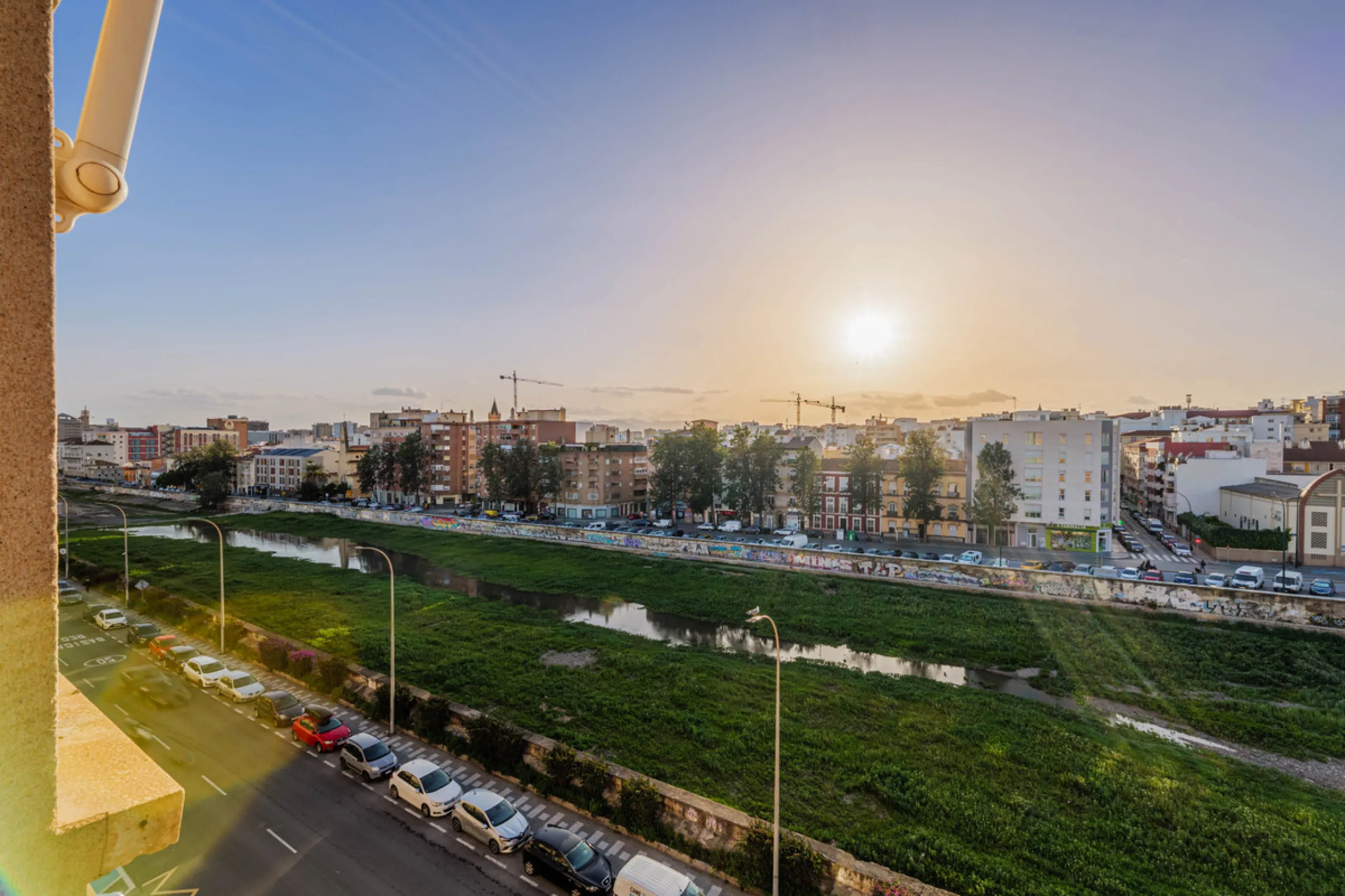 Apartment - Penthouse в продаже в Málaga, Málaga. В доме 3 спален и 1 ванных комнат. Площадь дома 83 м²