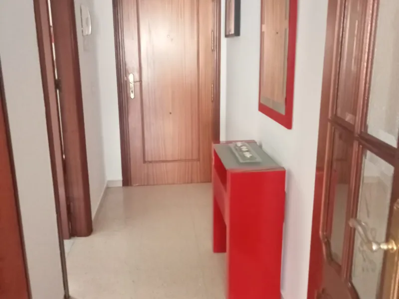 Apartment - Penthouse в продаже в Málaga, Málaga. В доме 3 спален и 1 ванных комнат. Площадь дома 83 м²
