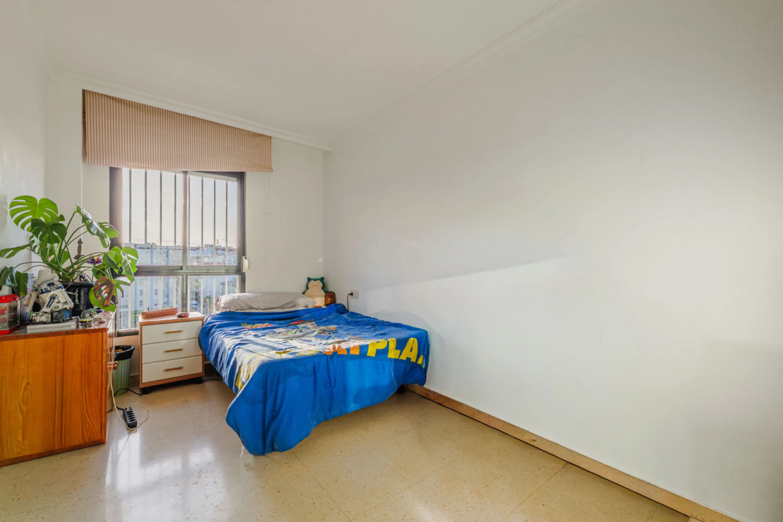 Apartment - Penthouse в продаже в Málaga, Málaga. В доме 3 спален и 1 ванных комнат. Площадь дома 83 м²