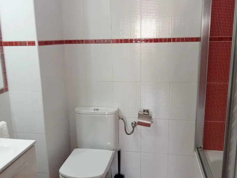 Apartment - Penthouse в продаже в Málaga, Málaga. В доме 3 спален и 1 ванных комнат. Площадь дома 83 м²