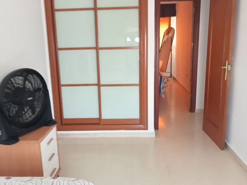 Apartment - Penthouse в продаже в Málaga, Málaga. В доме 3 спален и 1 ванных комнат. Площадь дома 83 м²