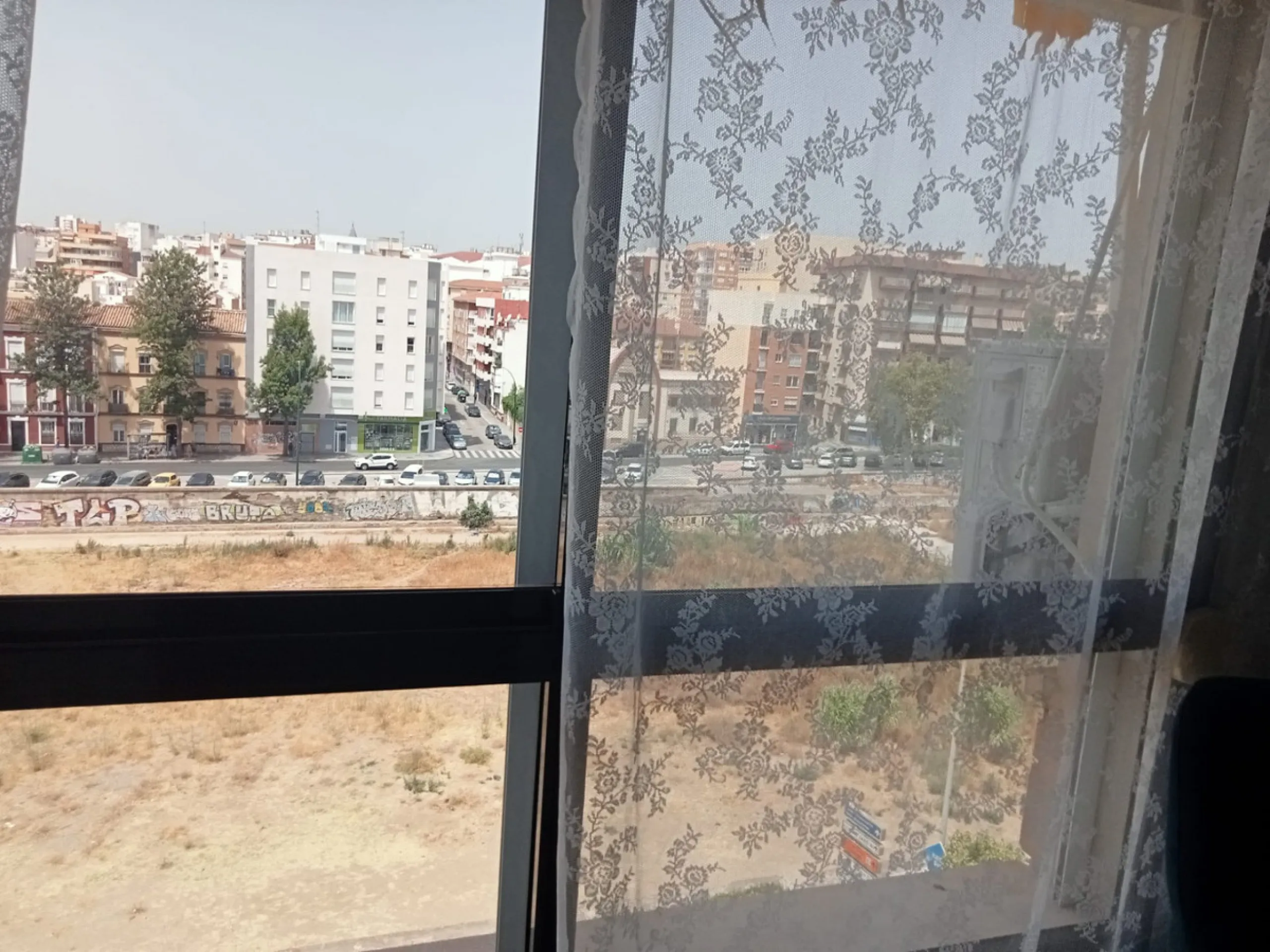 Apartment - Penthouse в продаже в Málaga, Málaga. В доме 3 спален и 1 ванных комнат. Площадь дома 83 м²