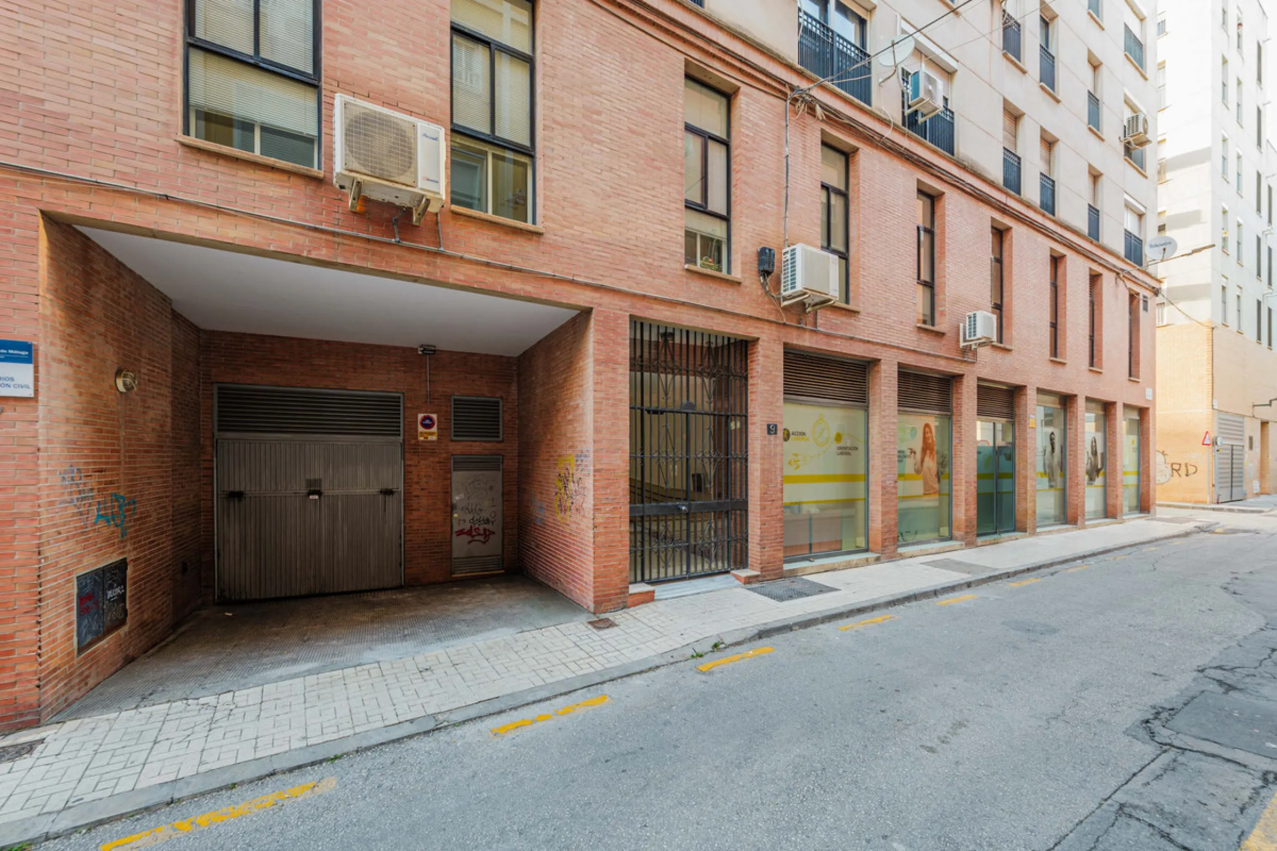 Apartment - Penthouse в продаже в Málaga, Málaga. В доме 3 спален и 1 ванных комнат. Площадь дома 83 м²