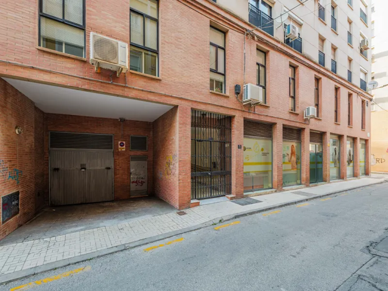 Apartment - Penthouse в продаже в Málaga, Málaga. В доме 3 спален и 1 ванных комнат. Площадь дома 83 м²