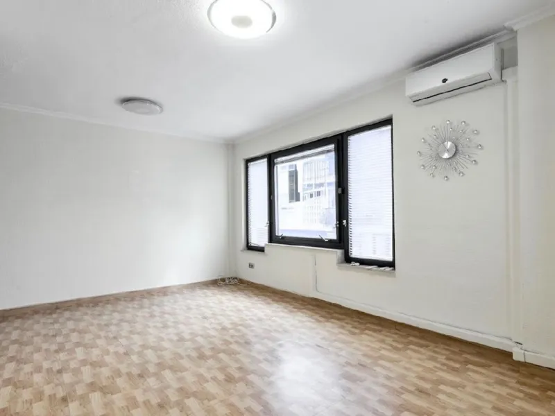 Excellent opportunity to acquire an office space in the heart of Marbella, located on the well-known street, one of the busiest and most central streets in the city.