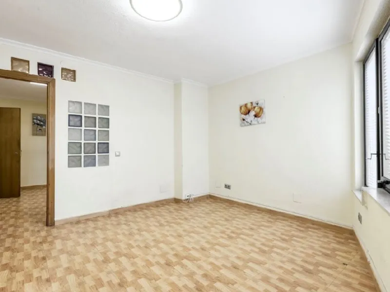 Excellent opportunity to acquire an office space in the heart of Marbella, located on the well-known street, one of the busiest and most central streets in the city.