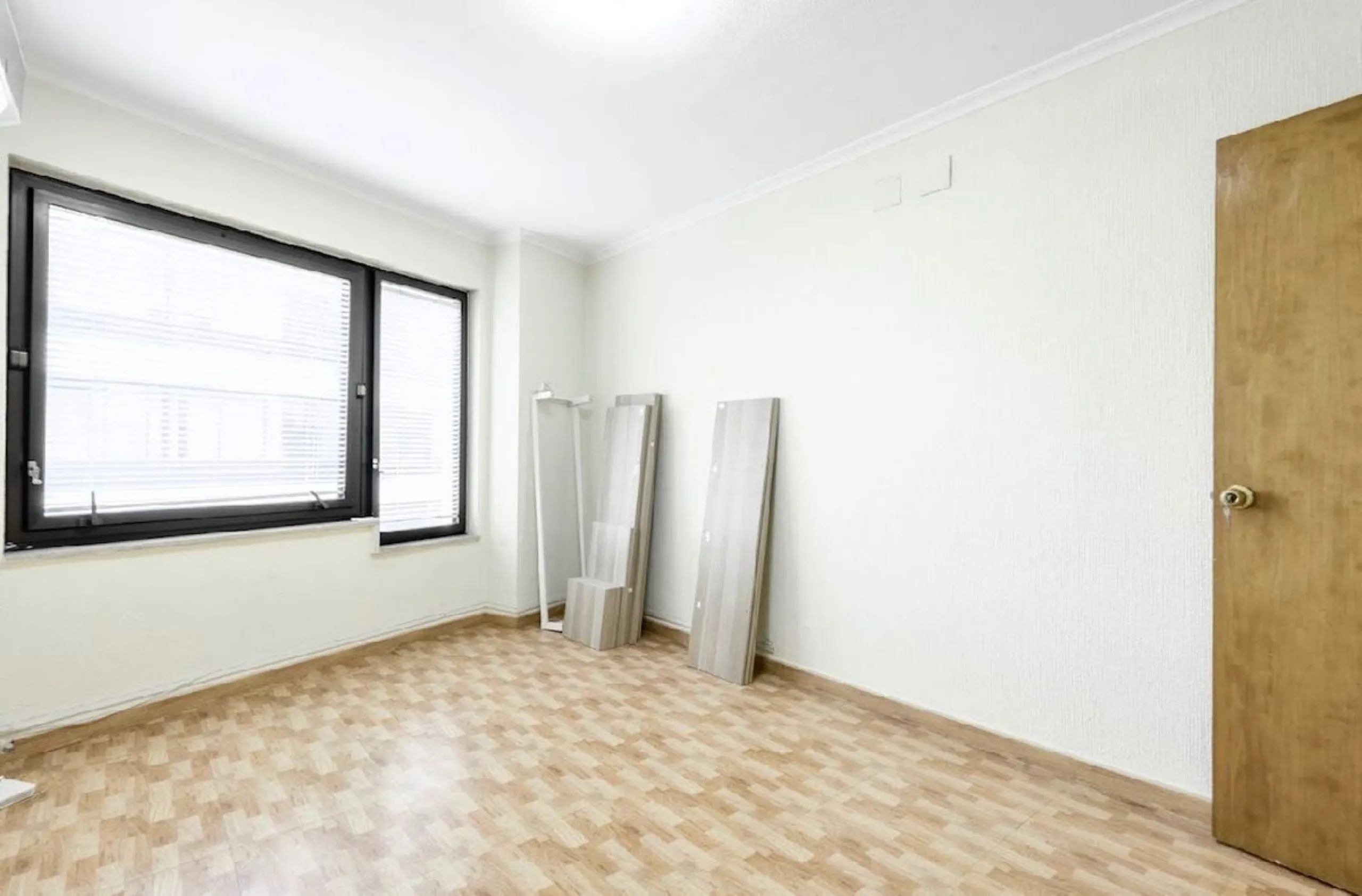 Excellent opportunity to acquire an office space in the heart of Marbella, located on the well-known street, one of the busiest and most central streets in the city.