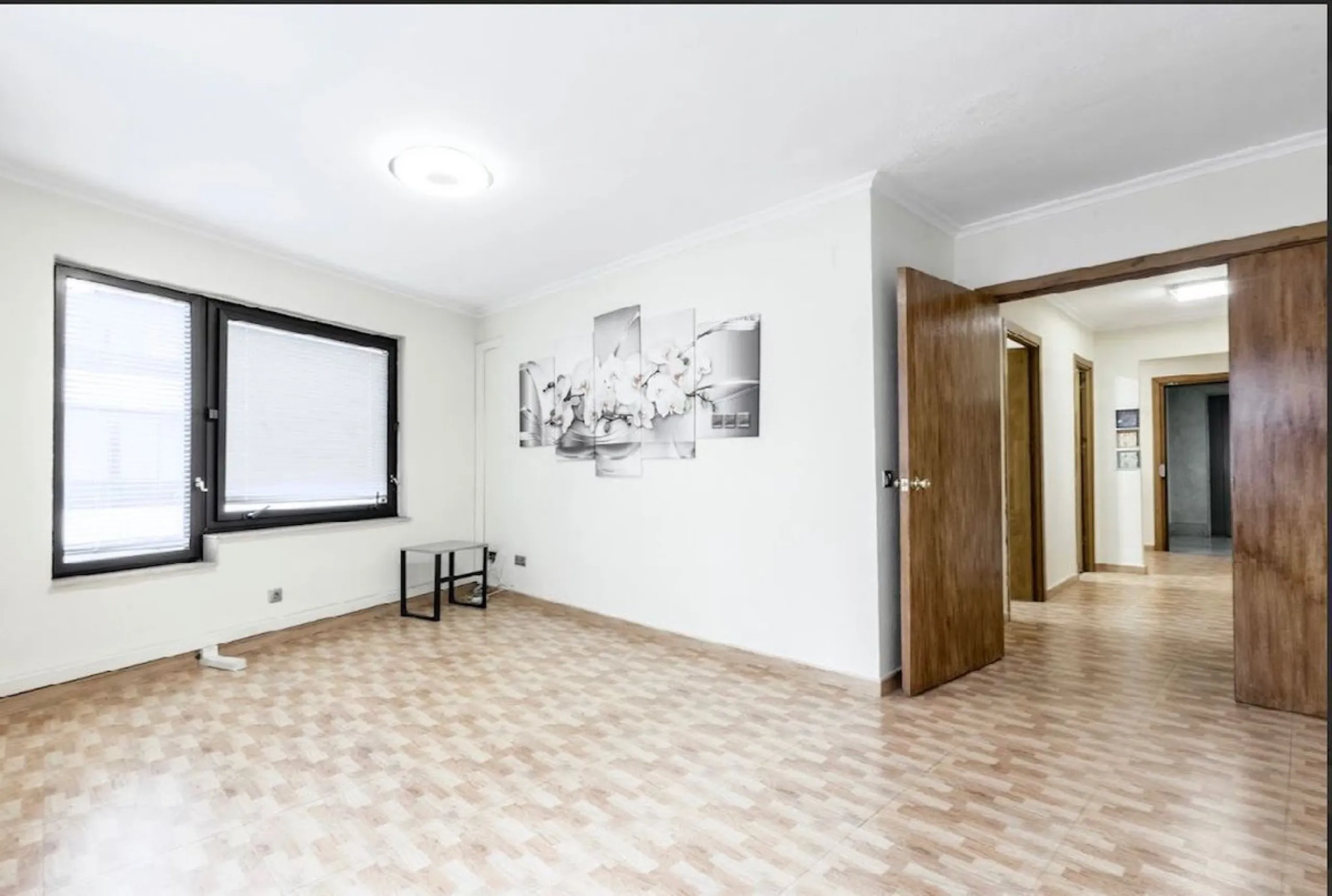 Excellent opportunity to acquire an office space in the heart of Marbella, located on the well-known street, one of the busiest and most central streets in the city.