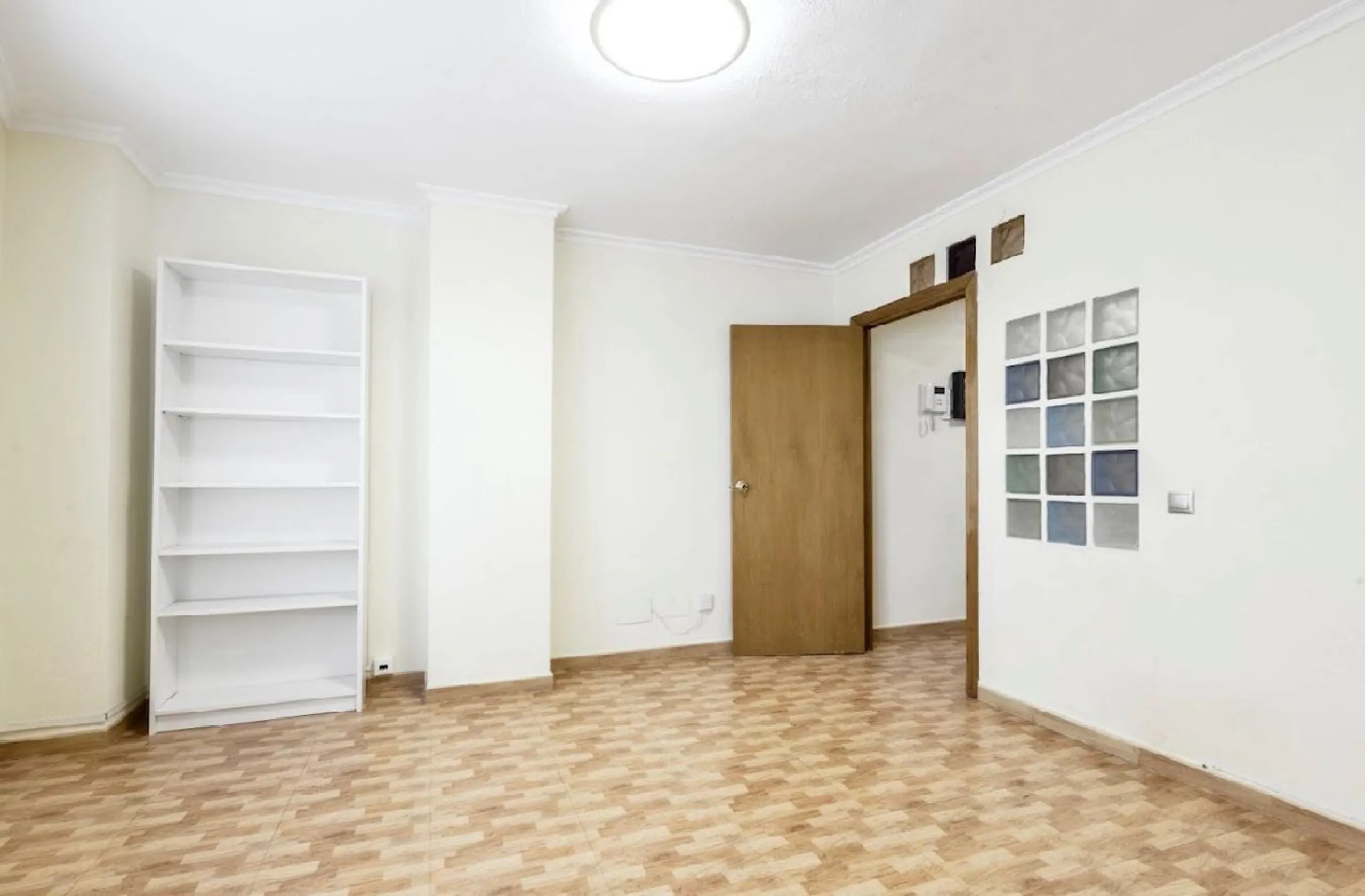 Excellent opportunity to acquire an office space in the heart of Marbella, located on the well-known street, one of the busiest and most central streets in the city.