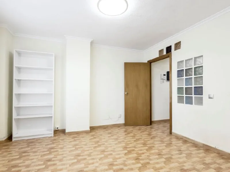 Excellent opportunity to acquire an office space in the heart of Marbella, located on the well-known street, one of the busiest and most central streets in the city.