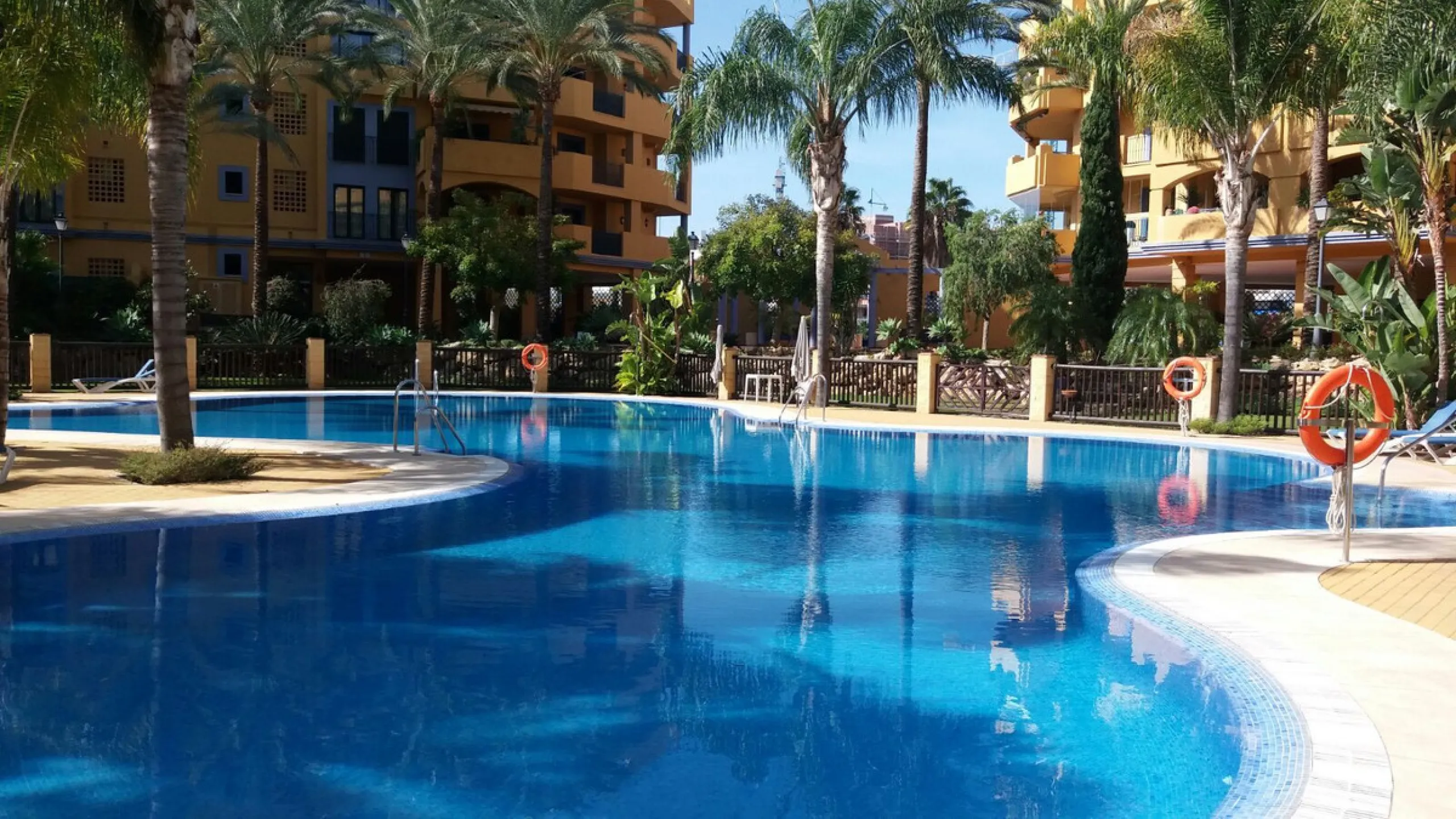 Located on the Beachside of the ever-growing popular San Pedro de Alcantara situated opposite the Gym & Padel Club this is an incredible opportunity to own this fabulous ground floor apartment situated in a prime location approx. 500 metres to the beach, 