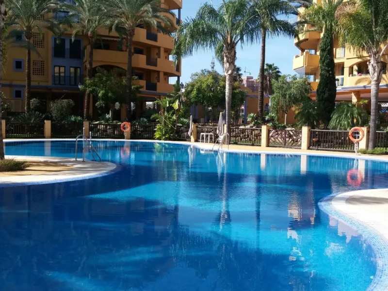Located on the Beachside of the ever-growing popular San Pedro de Alcantara situated opposite the Gym & Padel Club this is an incredible opportunity to own this fabulous ground floor apartment situated in a prime location approx. 500 metres to the beach, 