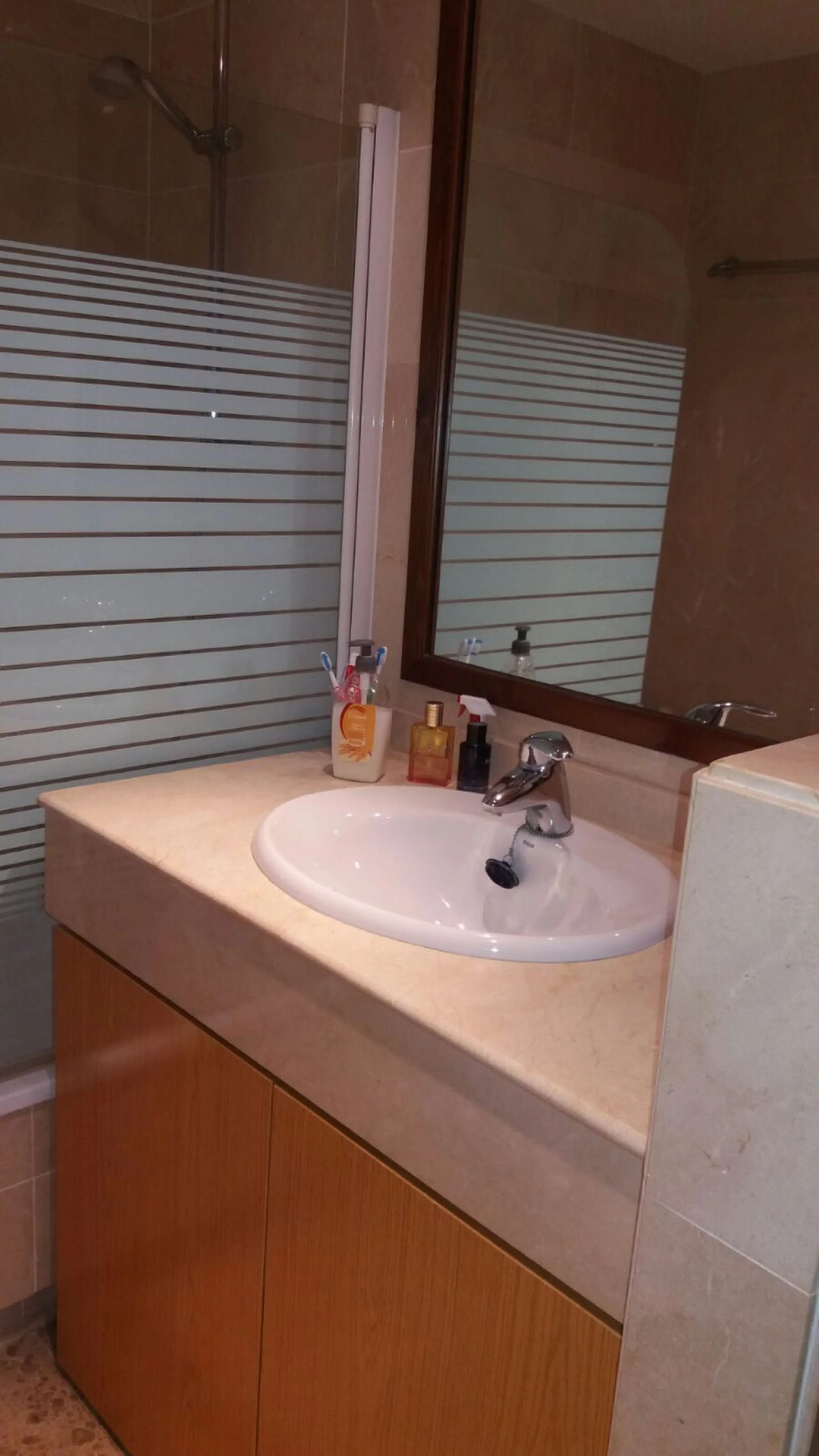 Located on the Beachside of the ever-growing popular San Pedro de Alcantara situated opposite the Gym & Padel Club this is an incredible opportunity to own this fabulous ground floor apartment situated in a prime location approx. 500 metres to the beach, 