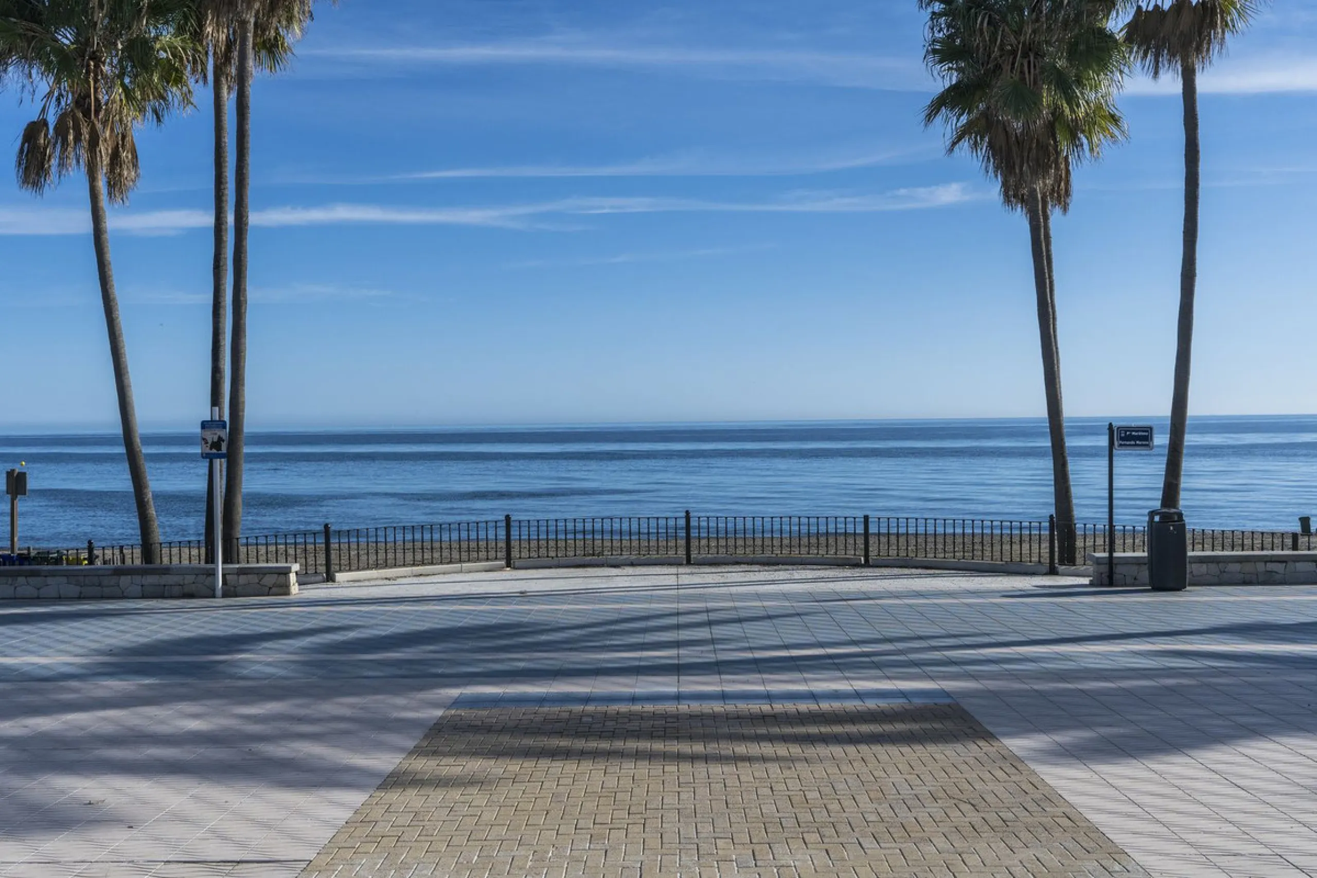 Located on the Beachside of the ever-growing popular San Pedro de Alcantara situated opposite the Gym & Padel Club this is an incredible opportunity to own this fabulous ground floor apartment situated in a prime location approx. 500 metres to the beach, 
