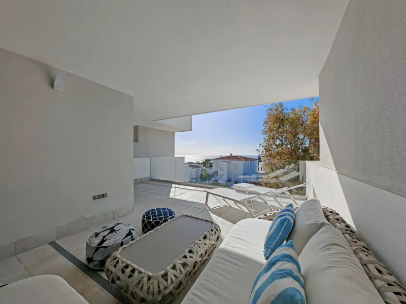 Apartment - Middle Floor Apartment в продаже в Manilva, Málaga. В доме 2 спален и 2 ванных комнат. Площадь дома 87 м²