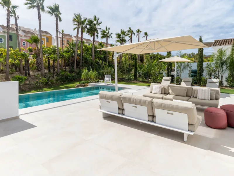 House - Detached Villa в продаже в Casares, Málaga. В доме 4 спален и 4 ванных комнат. Площадь дома 350 м². Площадь участка 950 м²