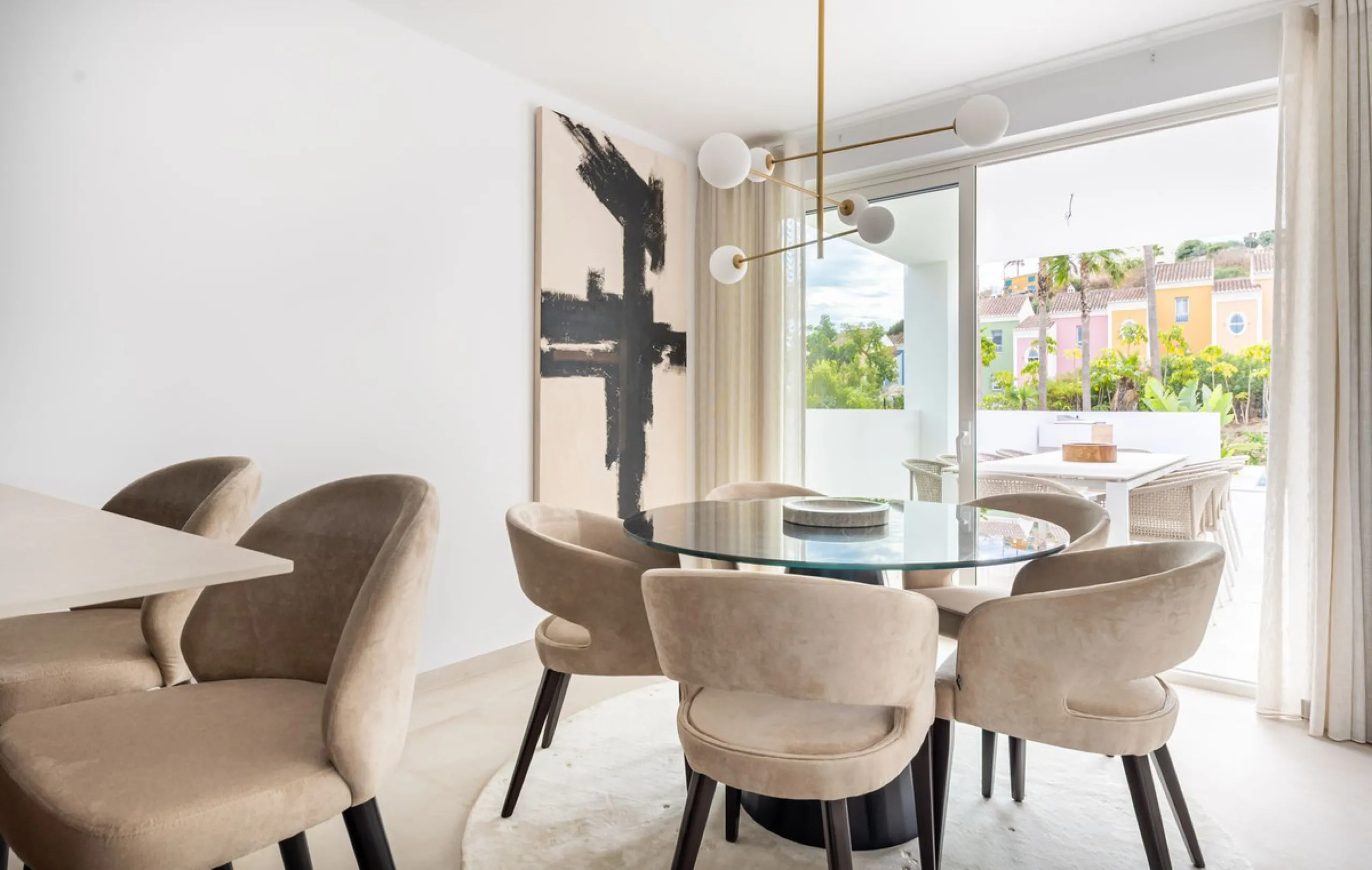 House - Detached Villa в продаже в Casares, Málaga. В доме 4 спален и 4 ванных комнат. Площадь дома 350 м². Площадь участка 950 м²
