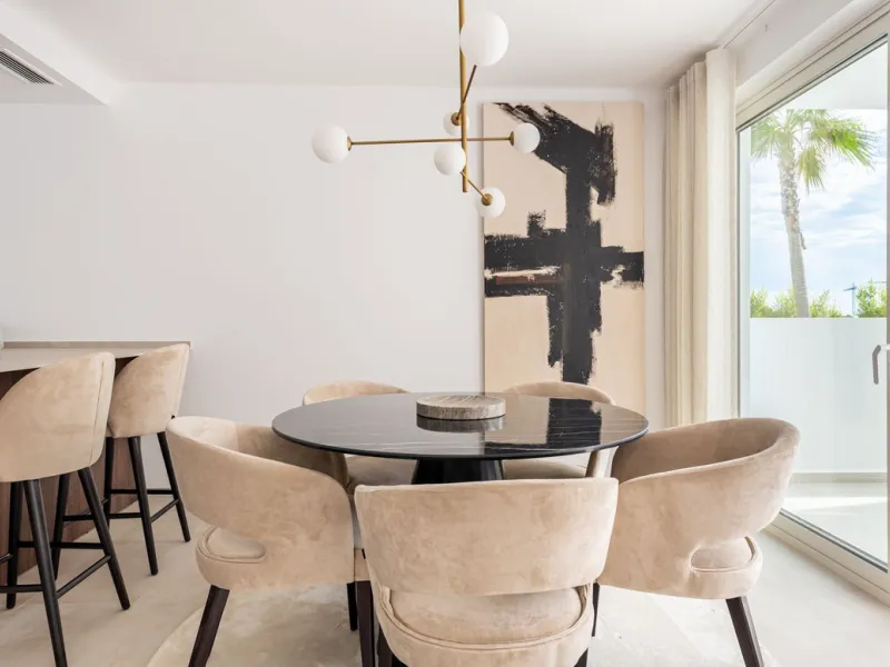 House - Detached Villa в продаже в Casares, Málaga. В доме 4 спален и 4 ванных комнат. Площадь дома 350 м². Площадь участка 950 м²