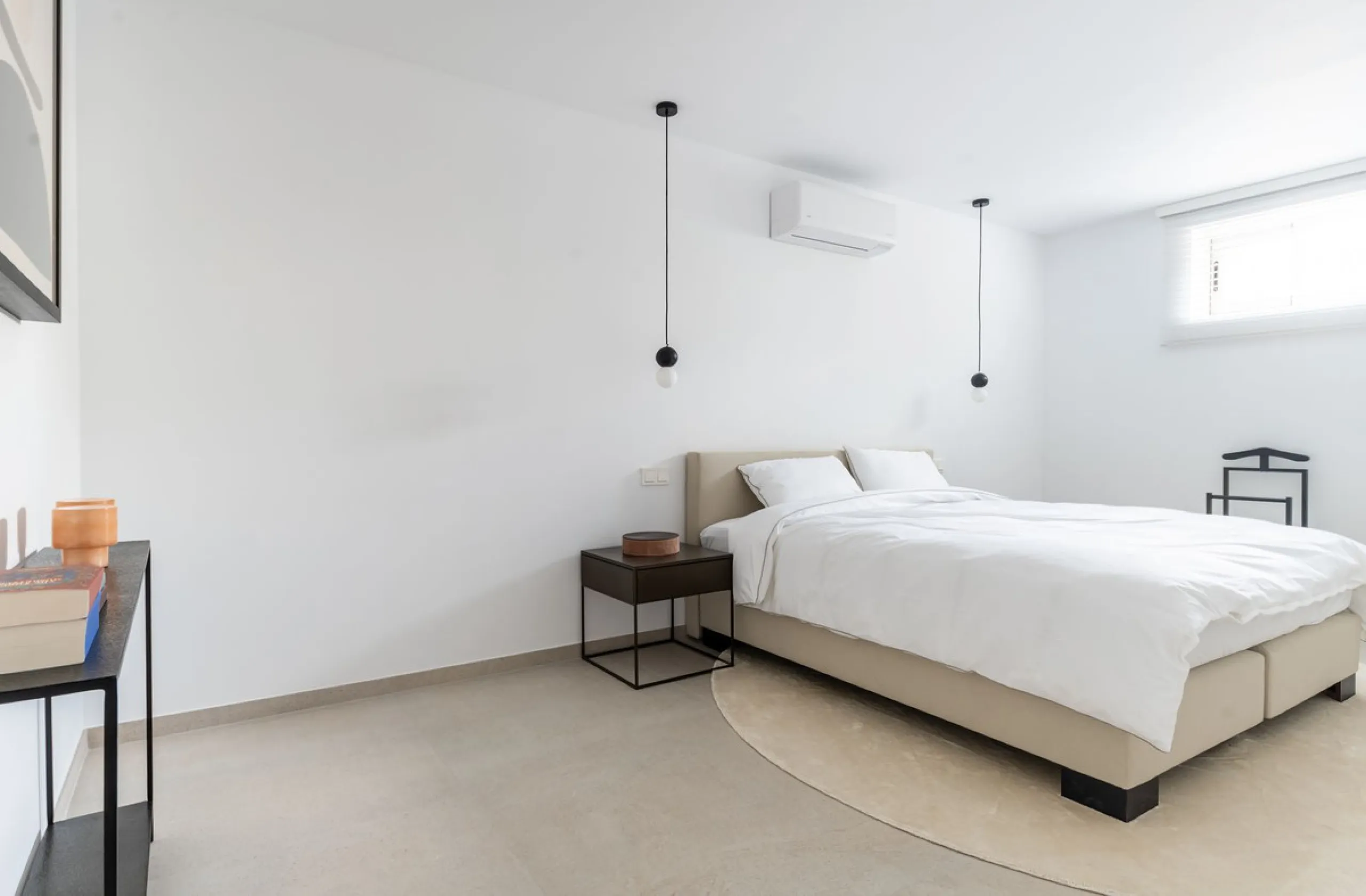 House - Detached Villa в продаже в Casares, Málaga. В доме 4 спален и 4 ванных комнат. Площадь дома 350 м². Площадь участка 950 м²