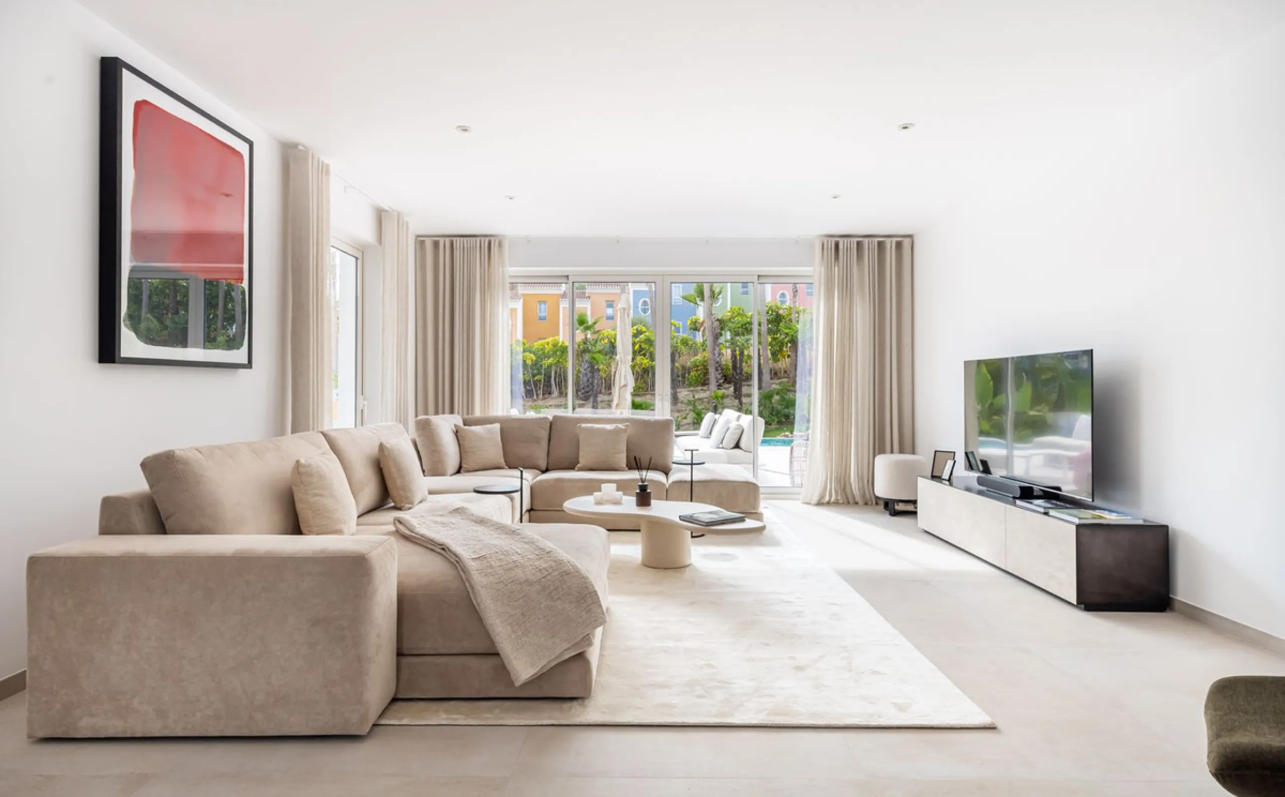 House - Detached Villa в продаже в Casares, Málaga. В доме 4 спален и 4 ванных комнат. Площадь дома 350 м². Площадь участка 950 м²