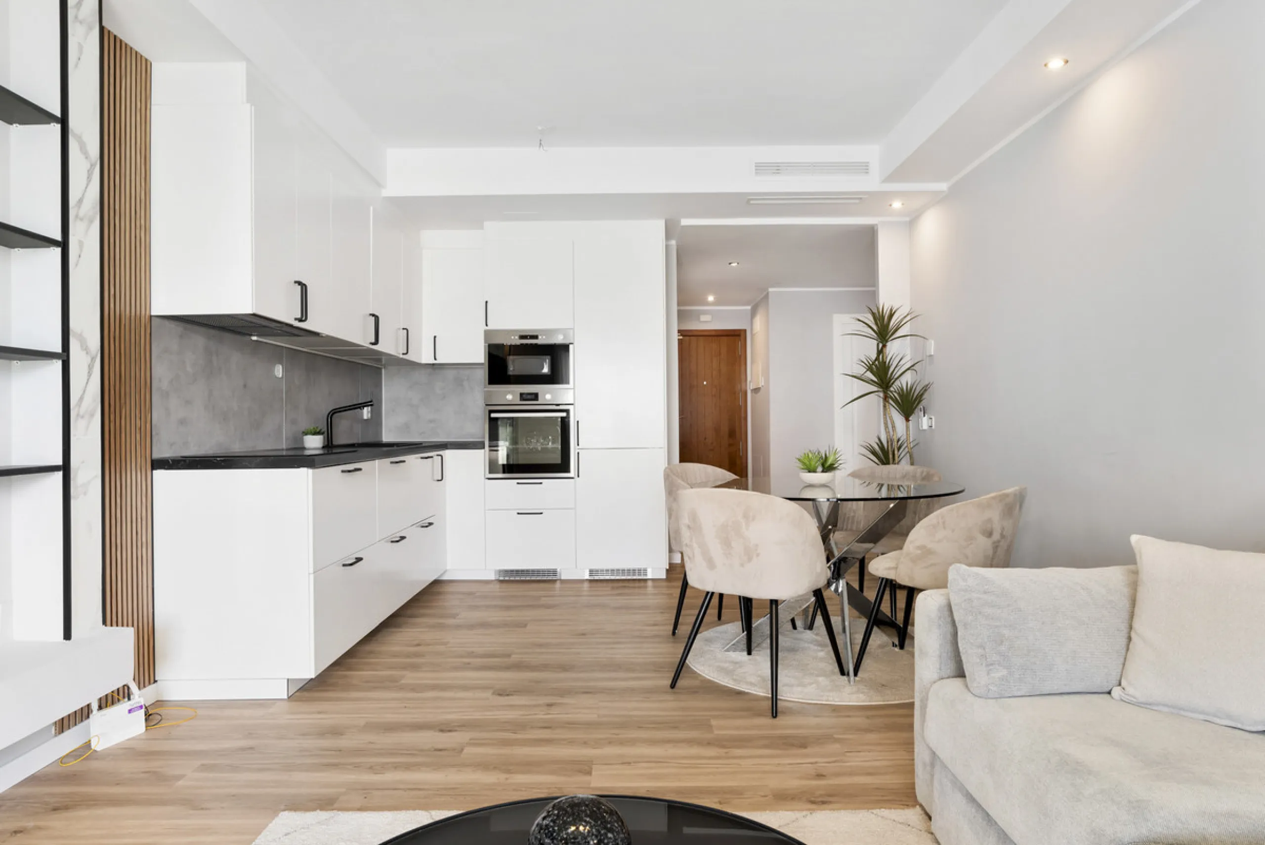 Fully Renovated 3-Bedroom Apartment in Aloha Royal, Nueva Andalucía, Marbella