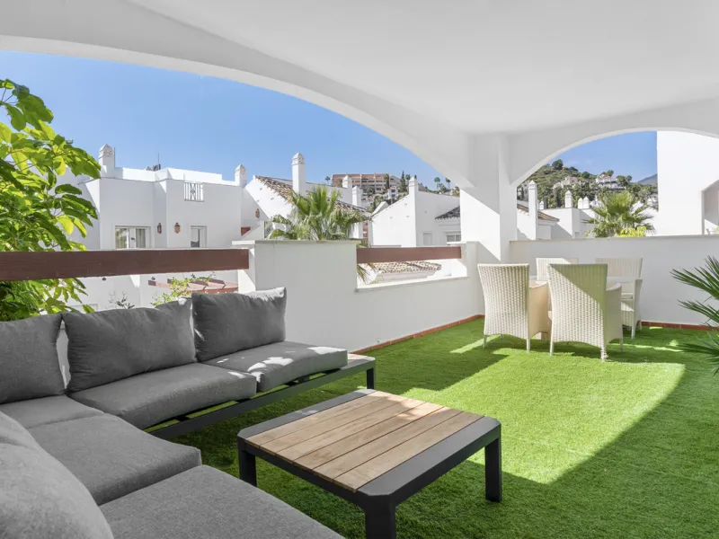 Fully Renovated 3-Bedroom Apartment in Aloha Royal, Nueva Andalucía, Marbella