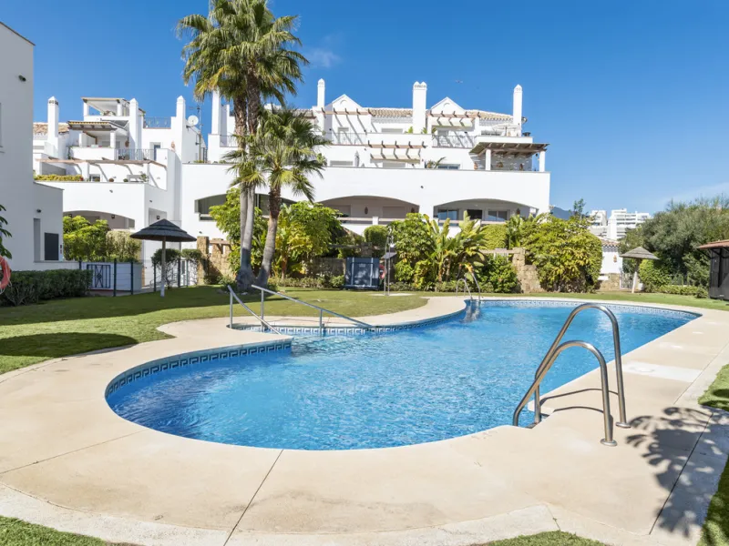 Fully Renovated 3-Bedroom Apartment in Aloha Royal, Nueva Andalucía, Marbella