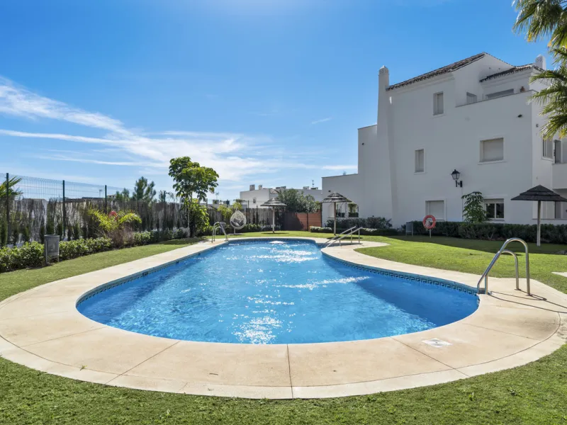 Fully Renovated 3-Bedroom Apartment in Aloha Royal, Nueva Andalucía, Marbella