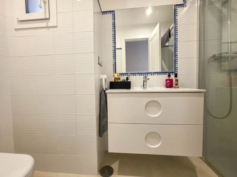 2-bedroom beachfront apartment with terrace, sea views, gardens, and pool, in the best urbanization of Sabinillas, in an unbeatable location within walking distance of all amenities.