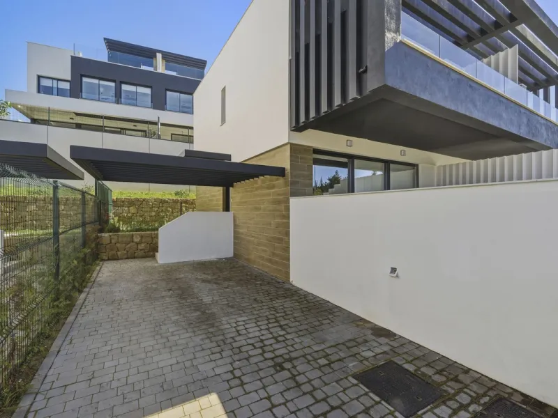 Contemporary Luxury Townhouse | Marbella West
