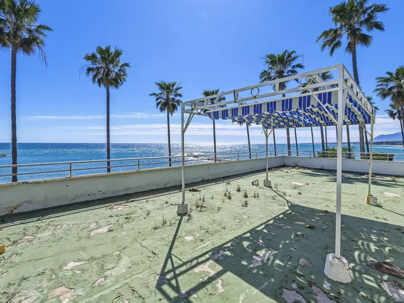 Apartment - Penthouse в продаже в Marbella, Málaga. В доме 5 спален и 3 ванных комнат. Площадь дома 215 м²