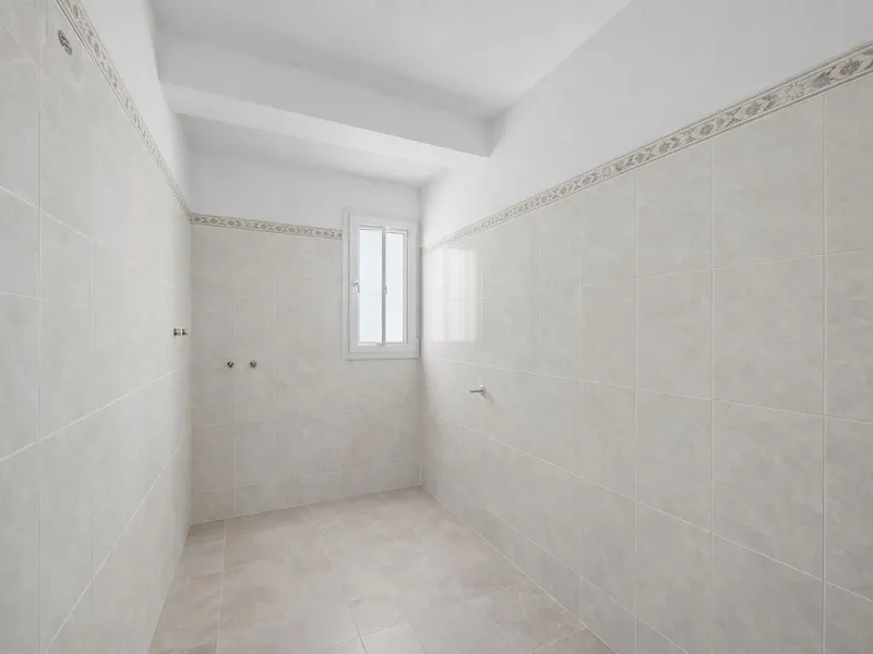 Apartment - Penthouse в продаже в Marbella, Málaga. В доме 5 спален и 3 ванных комнат. Площадь дома 215 м²