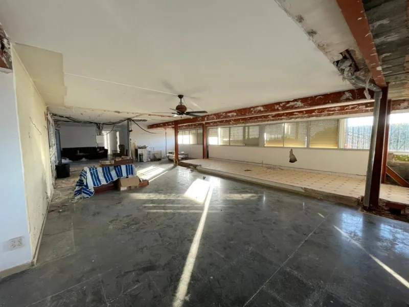 Apartment - Penthouse в продаже в Marbella, Málaga. В доме 5 спален и 3 ванных комнат. Площадь дома 215 м²