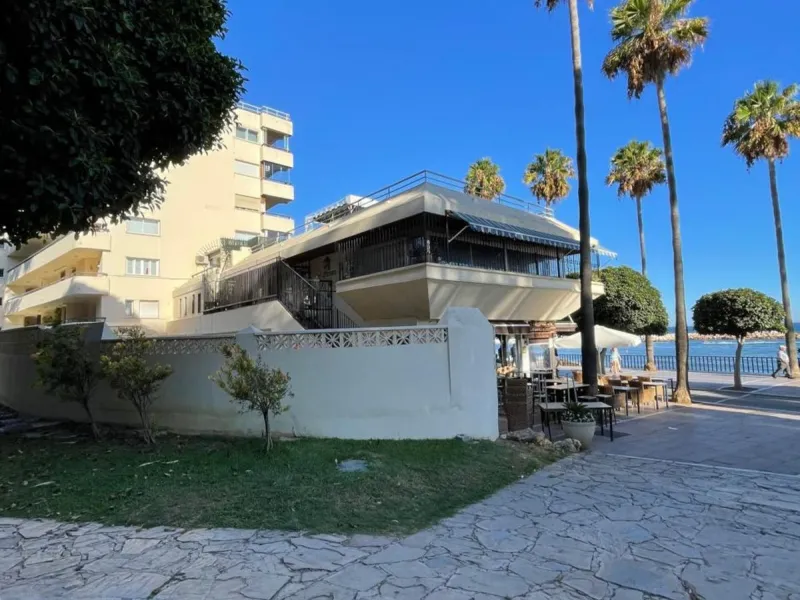 Apartment - Penthouse в продаже в Marbella, Málaga. В доме 5 спален и 3 ванных комнат. Площадь дома 215 м²