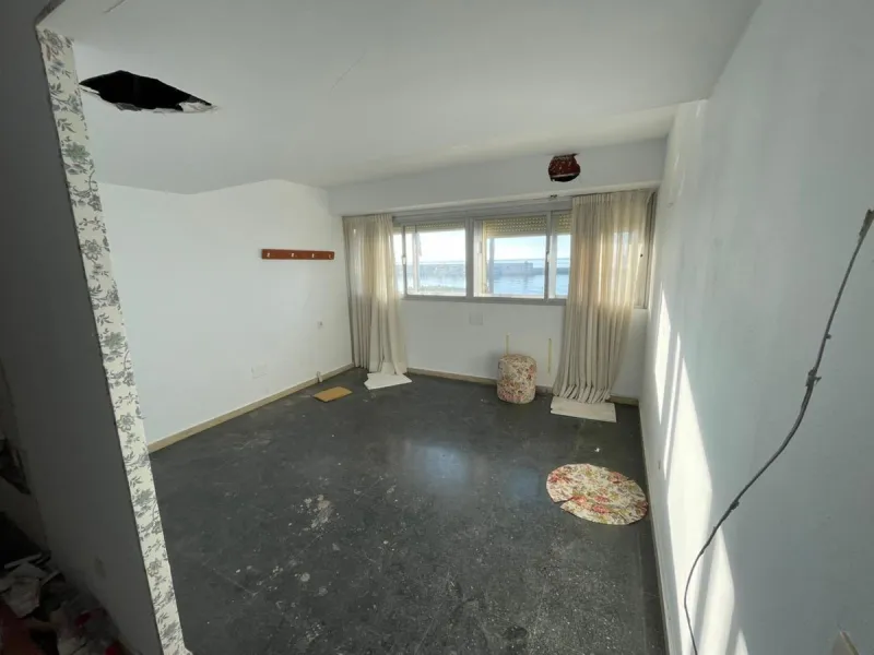 Apartment - Penthouse в продаже в Marbella, Málaga. В доме 5 спален и 3 ванных комнат. Площадь дома 215 м²