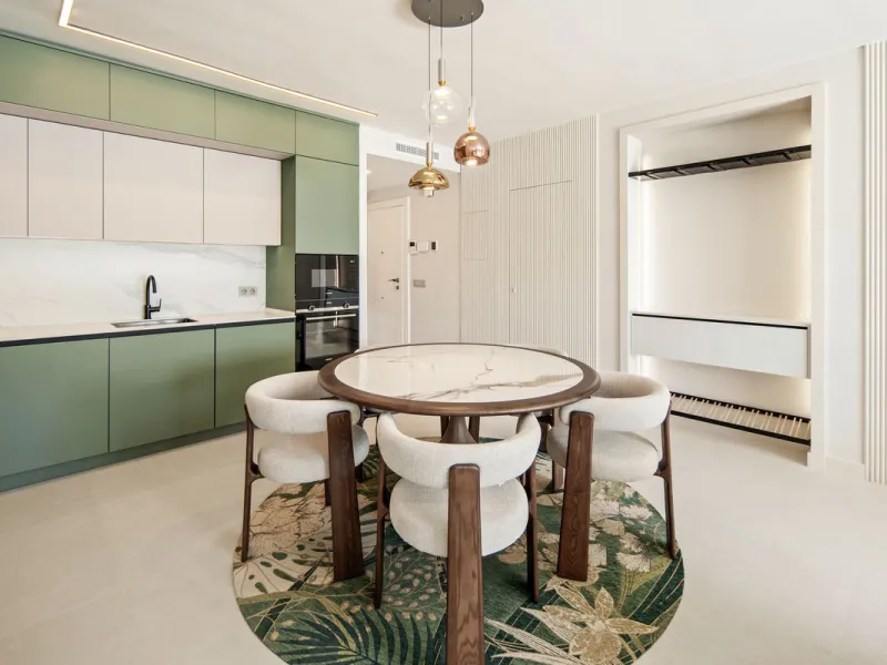This beautifully refurbished 3 bedroom apartment has been finished to the highest standarts , with interior design by one of Spains leading designers.The property enjoys an excellent south-facing orientation , proving abundant natural light thru out the d