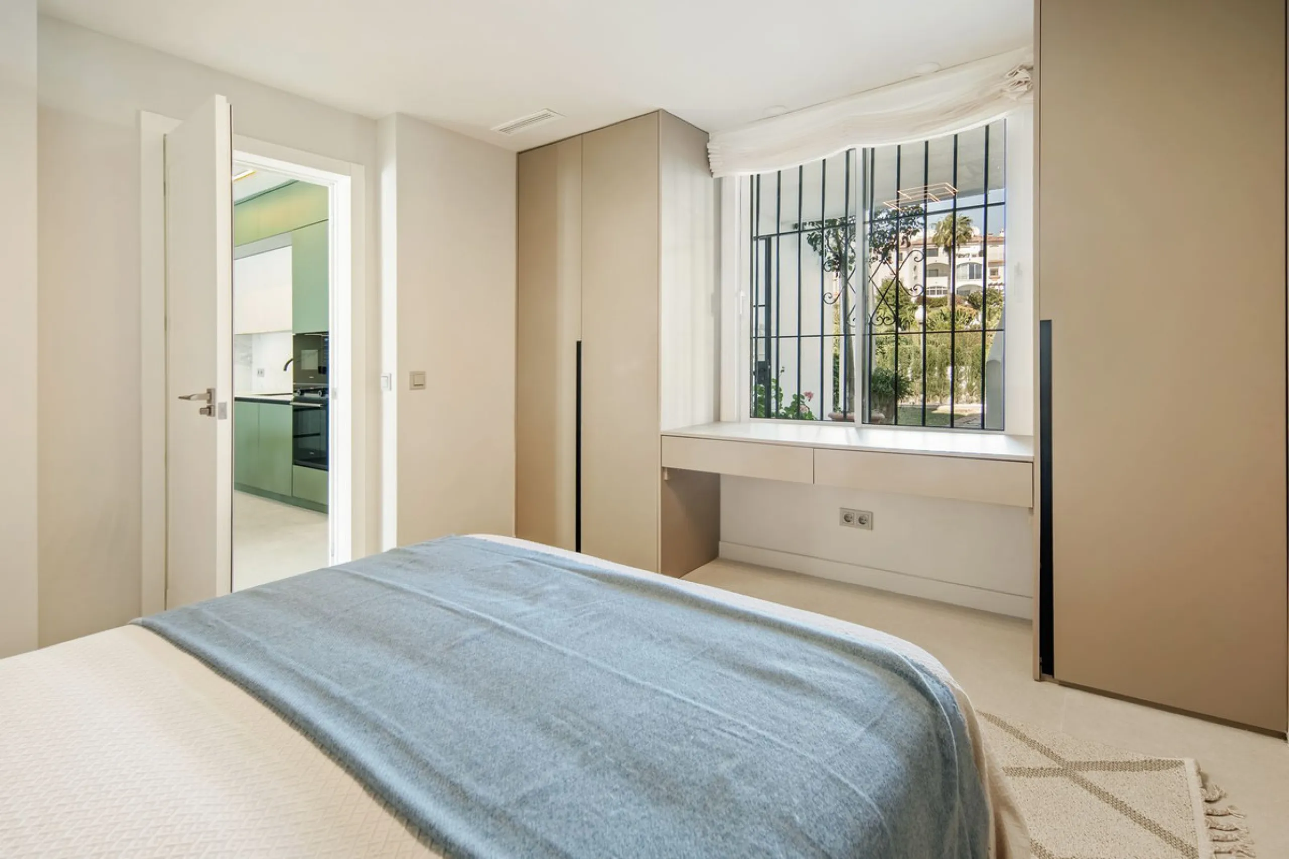 This beautifully refurbished 3 bedroom apartment has been finished to the highest standarts , with interior design by one of Spains leading designers.The property enjoys an excellent south-facing orientation , proving abundant natural light thru out the d