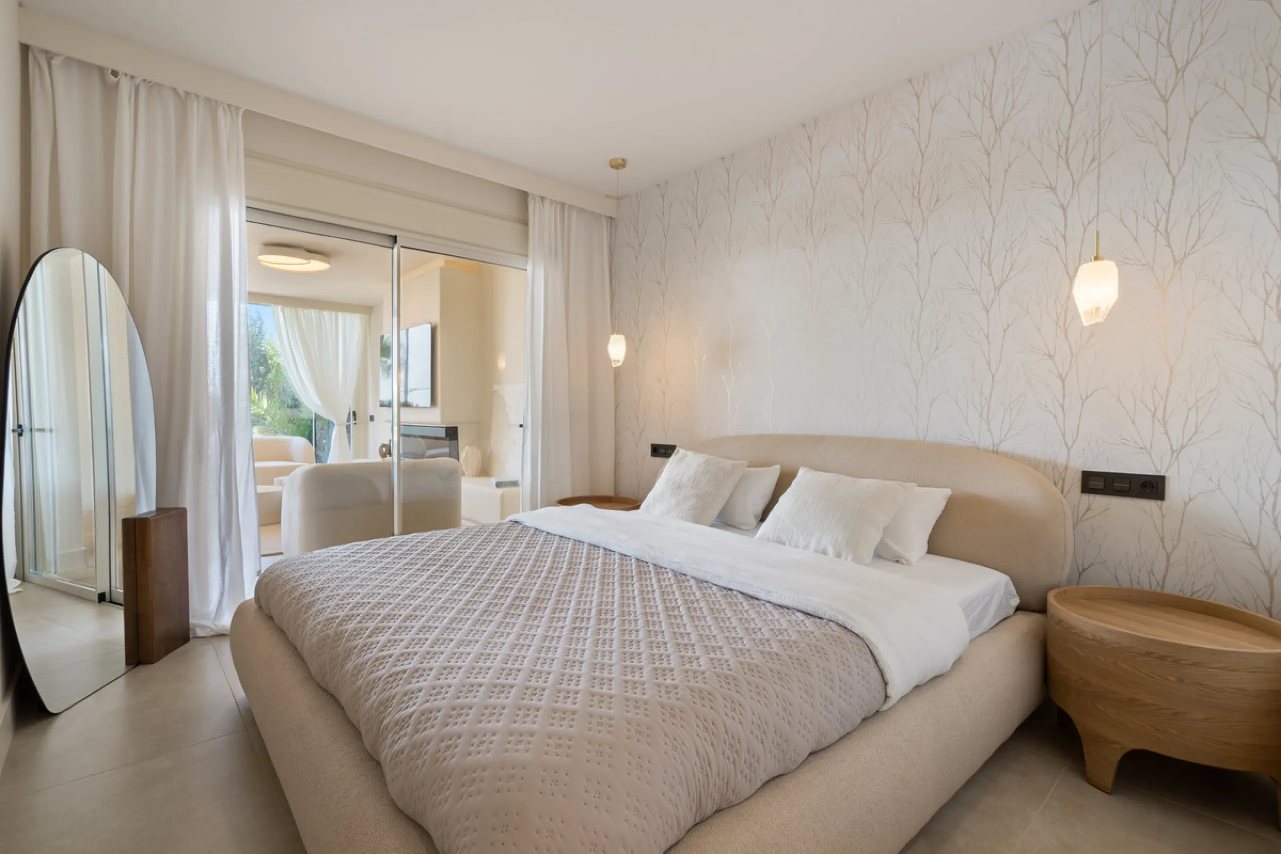 Apartment - Ground Floor Apartment в продаже в Marbella, Málaga. В доме 3 спален и 3 ванных комнат. Площадь дома 170 м²