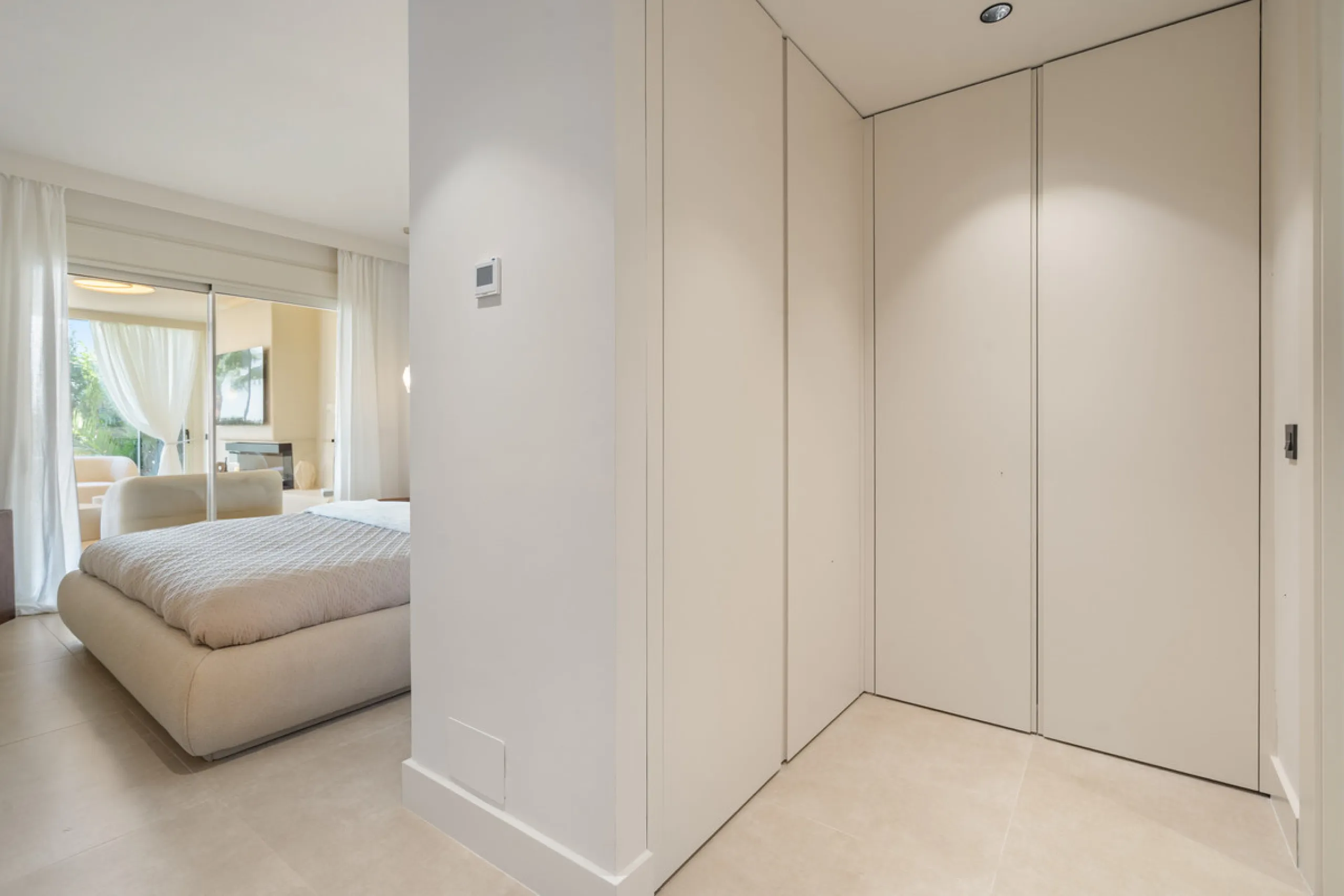 Apartment - Ground Floor Apartment в продаже в Marbella, Málaga. В доме 3 спален и 3 ванных комнат. Площадь дома 170 м²