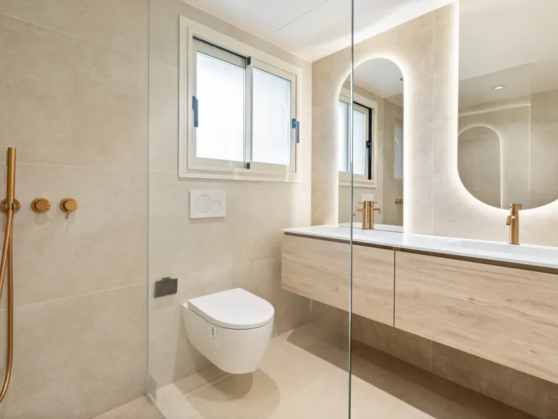 Apartment - Ground Floor Apartment в продаже в Marbella, Málaga. В доме 3 спален и 3 ванных комнат. Площадь дома 170 м²