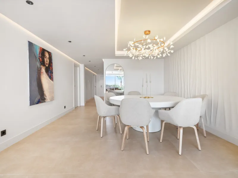 Apartment - Ground Floor Apartment в продаже в Marbella, Málaga. В доме 3 спален и 3 ванных комнат. Площадь дома 170 м²