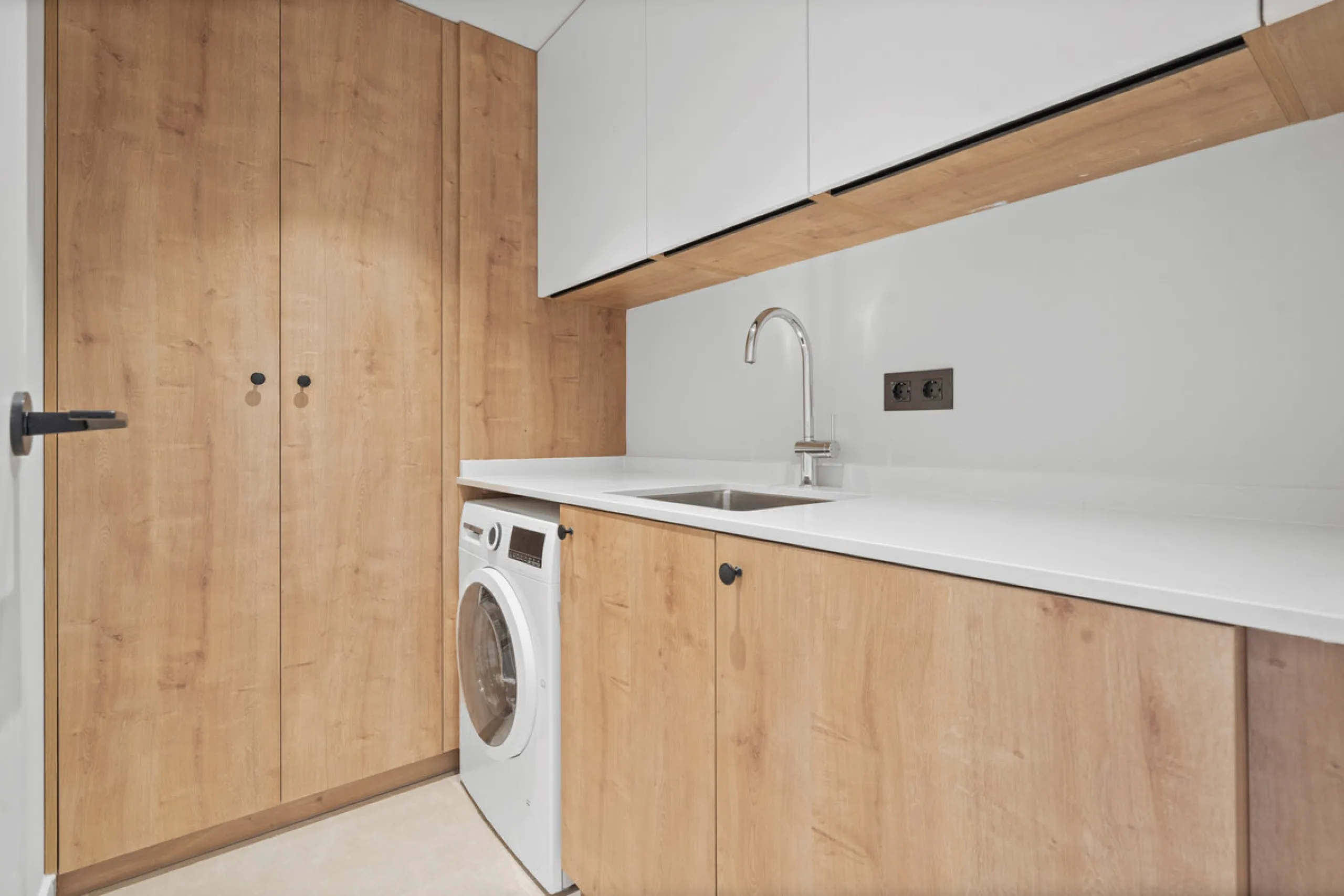 Apartment - Ground Floor Apartment в продаже в Marbella, Málaga. В доме 3 спален и 3 ванных комнат. Площадь дома 170 м²