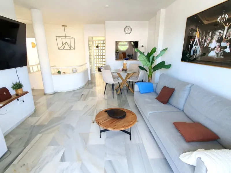 House - Townhouse в продаже в Mijas, Málaga. В доме 2 спален и 2 ванных комнат. Площадь дома 80 м²