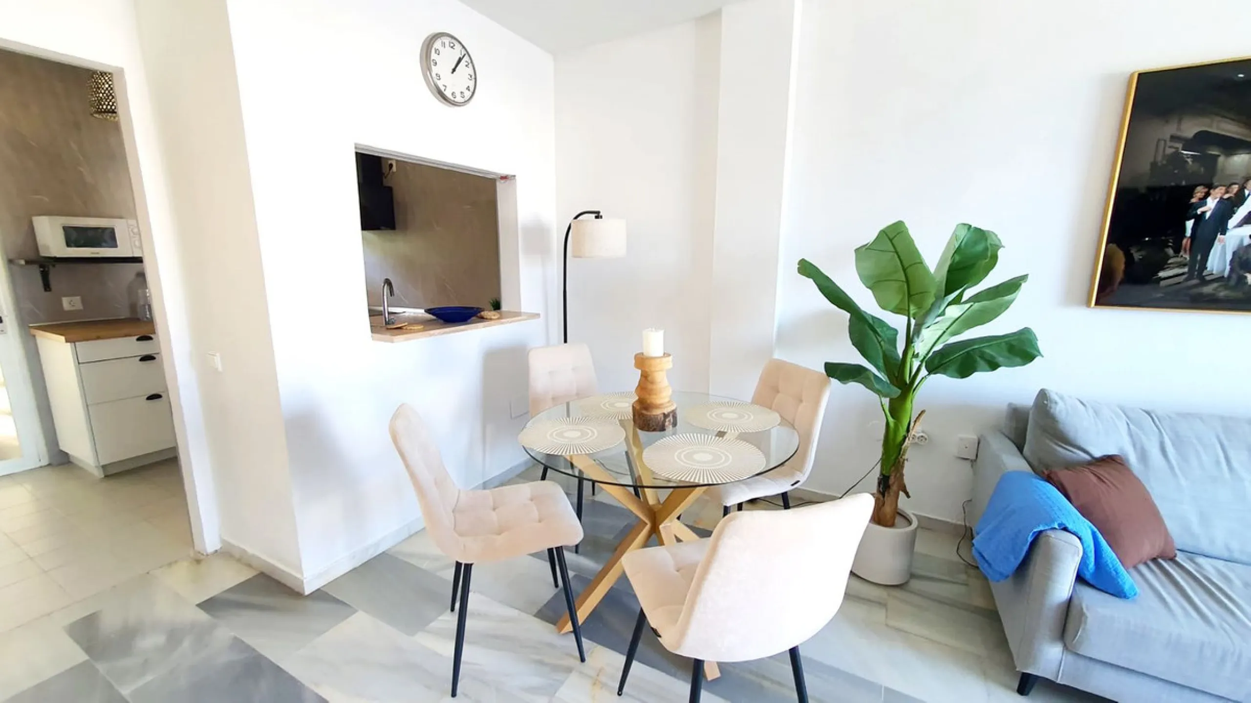 House - Townhouse в продаже в Mijas, Málaga. В доме 2 спален и 2 ванных комнат. Площадь дома 80 м²