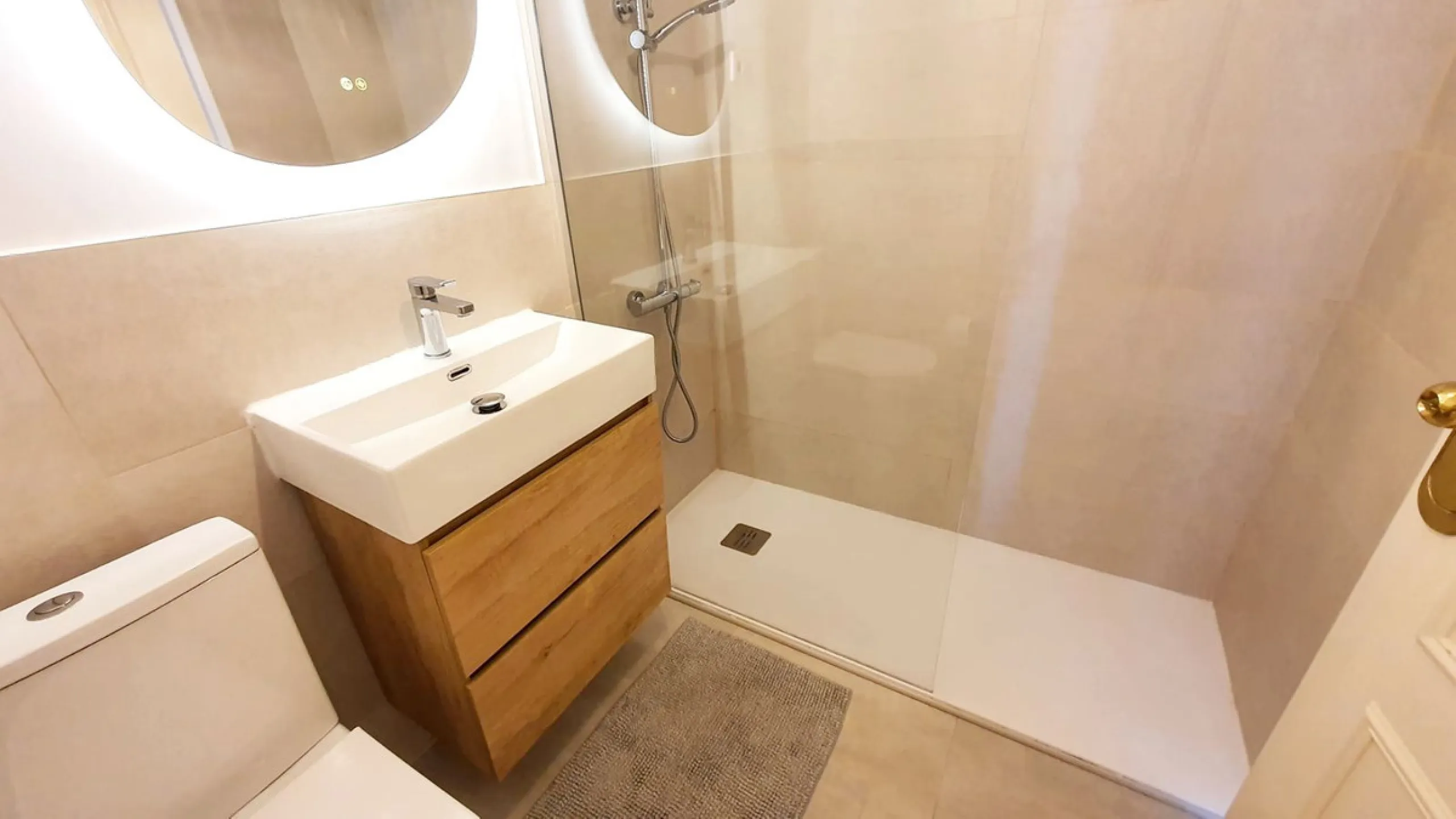 House - Townhouse в продаже в Mijas, Málaga. В доме 2 спален и 2 ванных комнат. Площадь дома 80 м²
